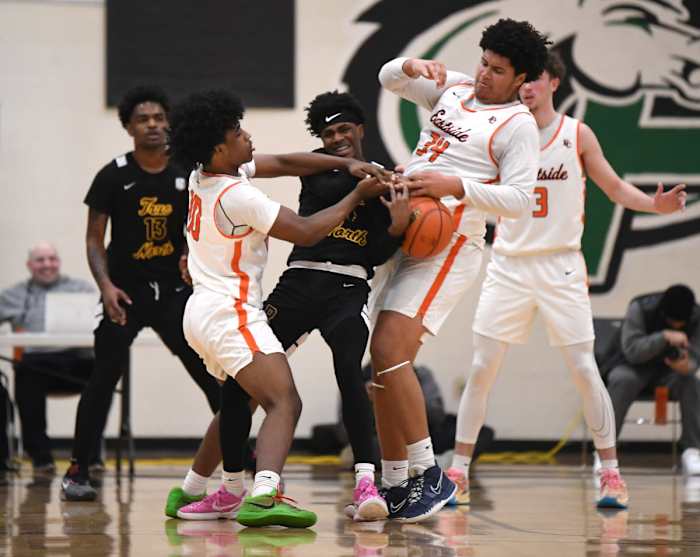 a Roosevelt vs Eastside Catholic boys basketball The Hardwood Invite final Portland Oregon December 20 2023 Taylor Balkom 40